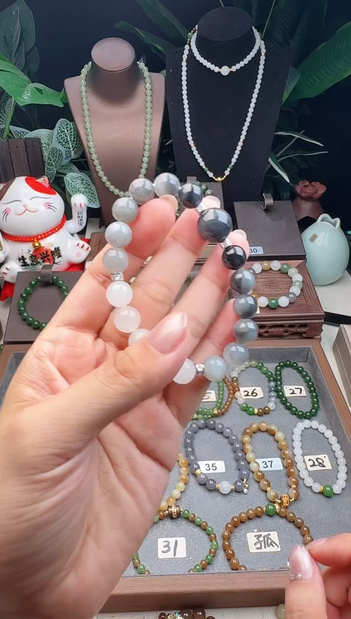 未镶嵌手串和田玉精品10m左右新疆若羌青花手串