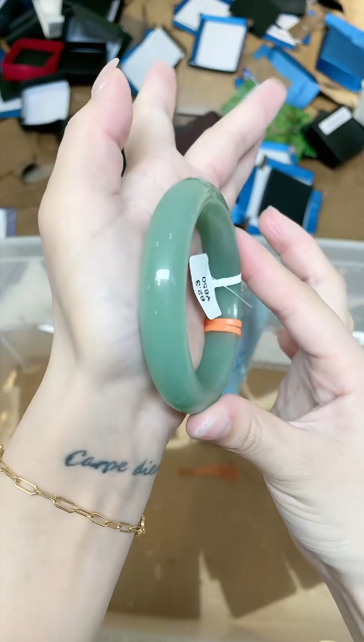 石英质玉手镯未镶嵌151-62