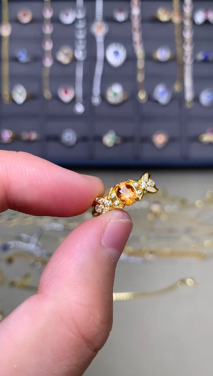 银S925镶嵌戒指石榴石（芬达石）戒指