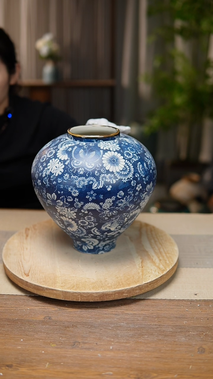 【闪购商品】陶瓷  花器青花瓷蝶恋花月亮罐