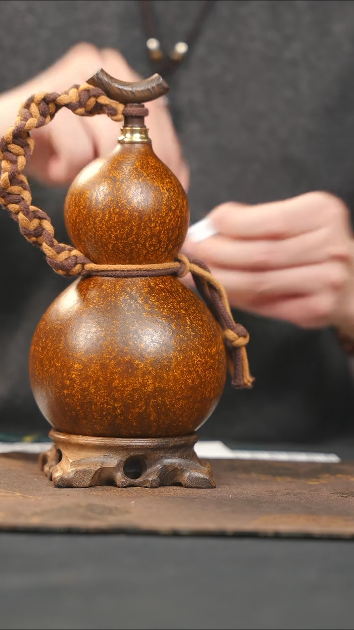 【闪购商品】RV168大漆酒葫芦不包手串及旋转底座