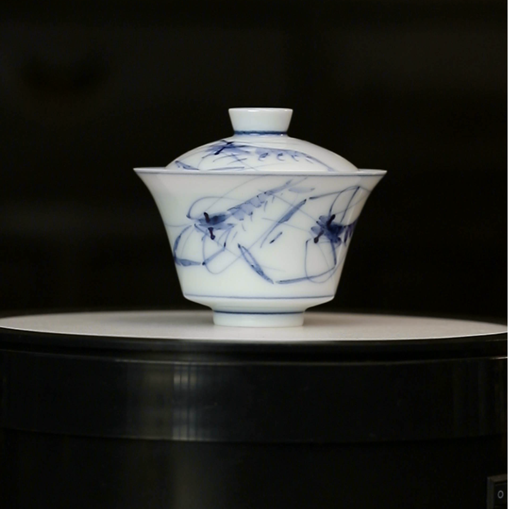 12.29a/萧御画虾/青花虾趣盖碗
