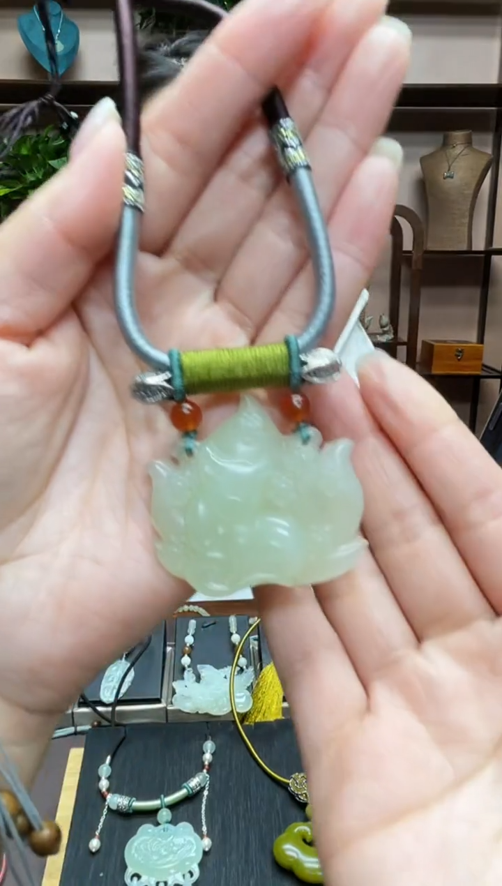 【闪购商品】岫玉吊坠未镶嵌·