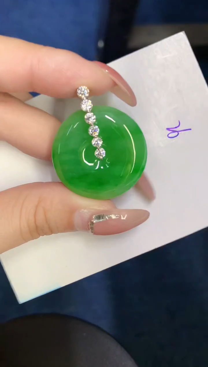 【闪购商品】翡翠颈饰18K金镶嵌000000000000