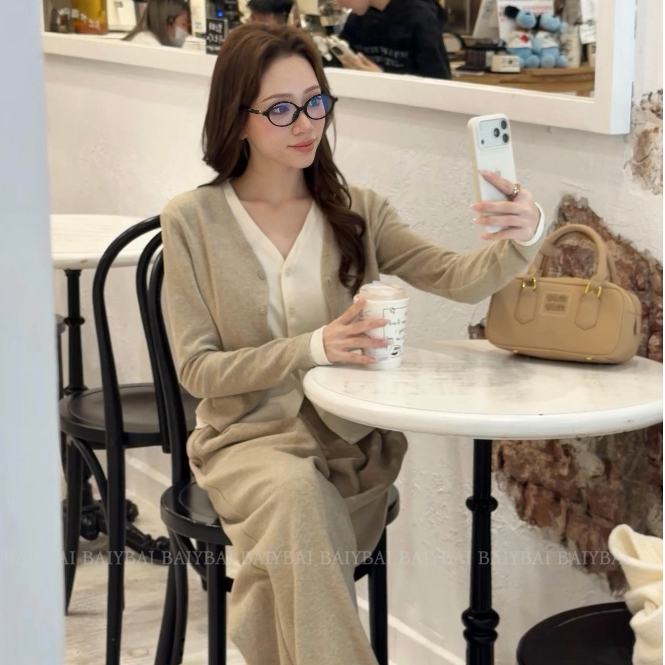 【白又白】ins秋冬新品气质显瘦针织高级时尚减龄松弛感两件套套装