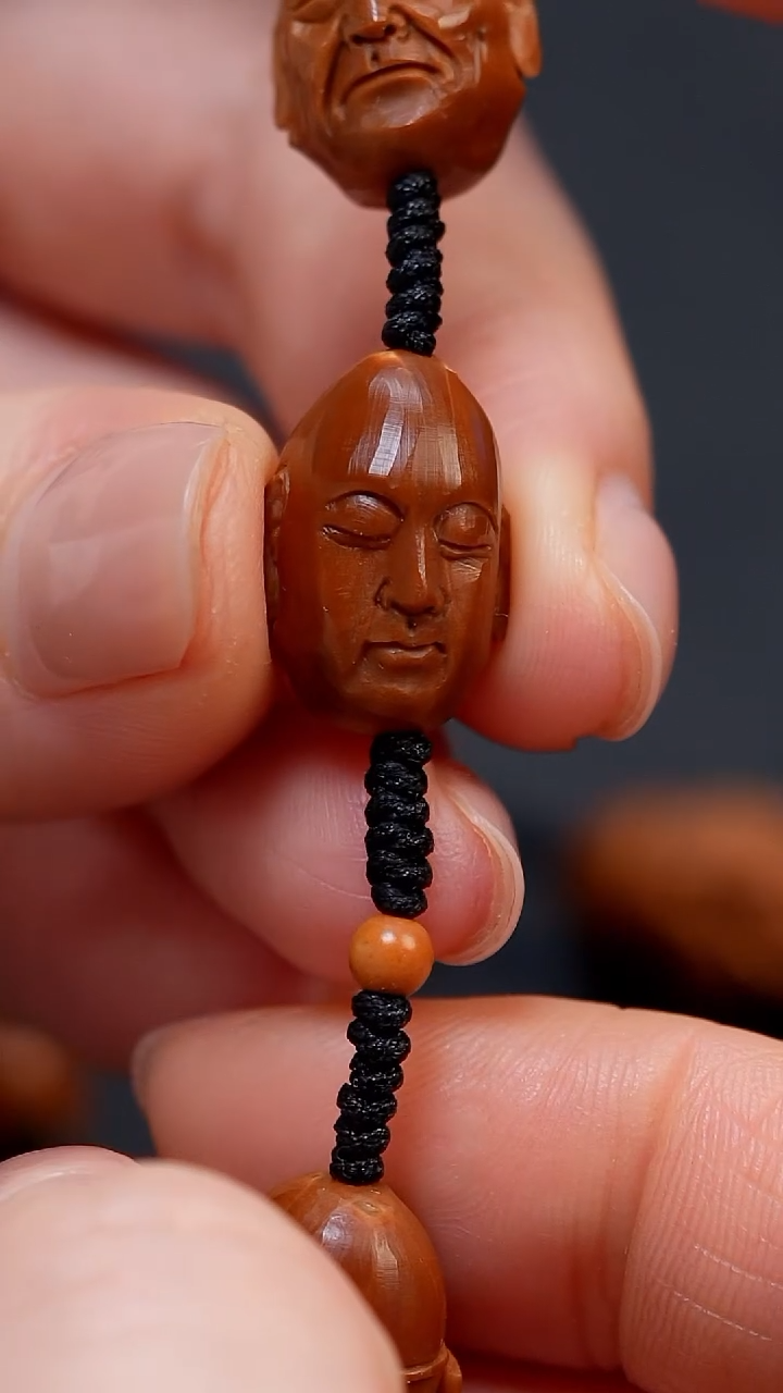 【闪购商品】橄榄核手串罗汉脖挂