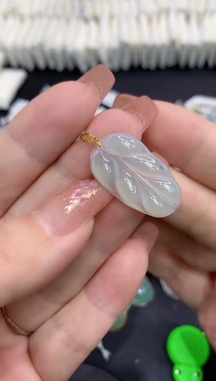 吊坠(不含链)18K金镶嵌翡翠11