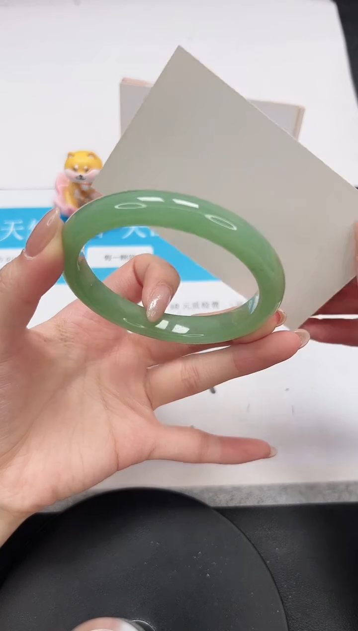 【闪购商品】石英质玉手镯未镶嵌A203-60.5