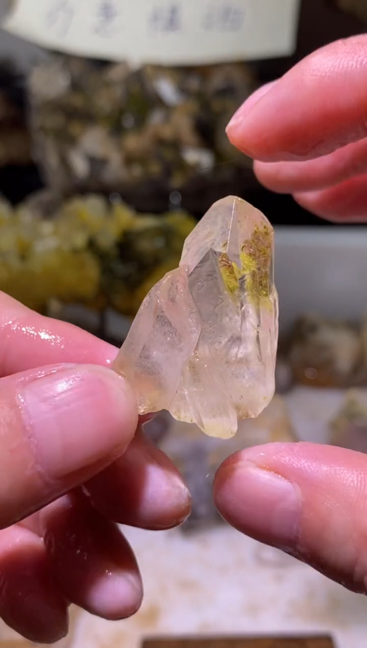 未镶嵌珠宝半成品水晶109号四川美姑超七花园水晶