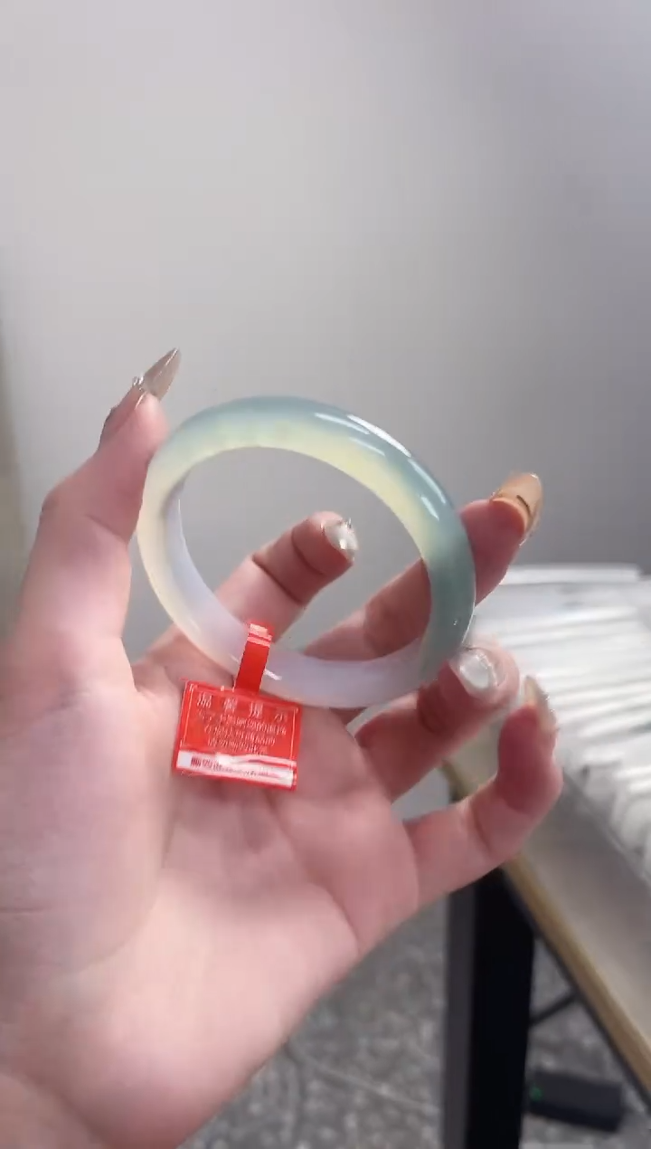 【闪购商品】玛瑙/玉髓手镯未镶嵌53圈需要包容