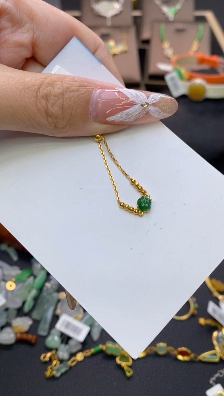 【闪购商品】翡翠颈饰18K金镶嵌净货16284