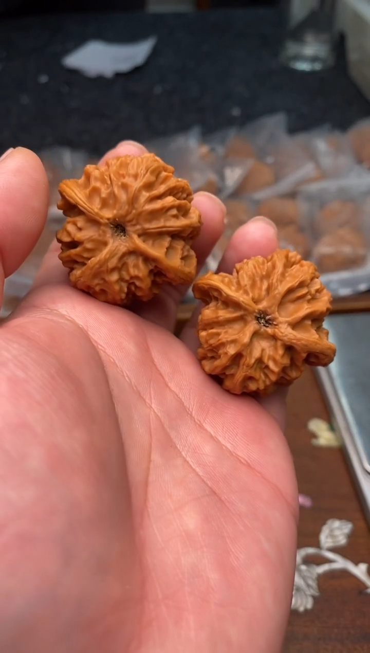【闪购商品】文玩核桃把件G133号40尺苹果