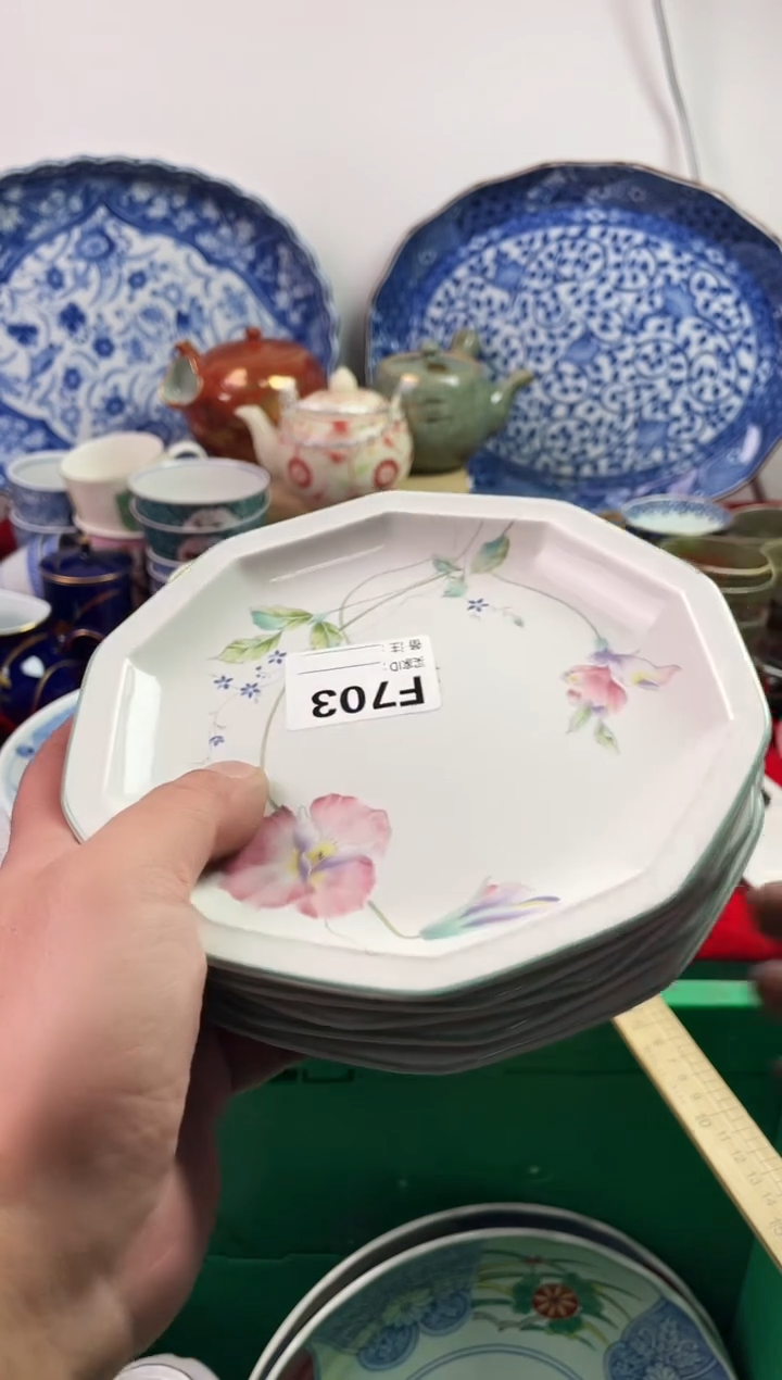 瓷片?**西77777777777 F703