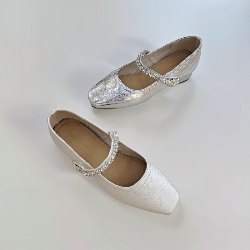 5963方头浅口水钻玛丽珍豆豆鞋修面单鞋夏季粗跟白色气质百搭时尚