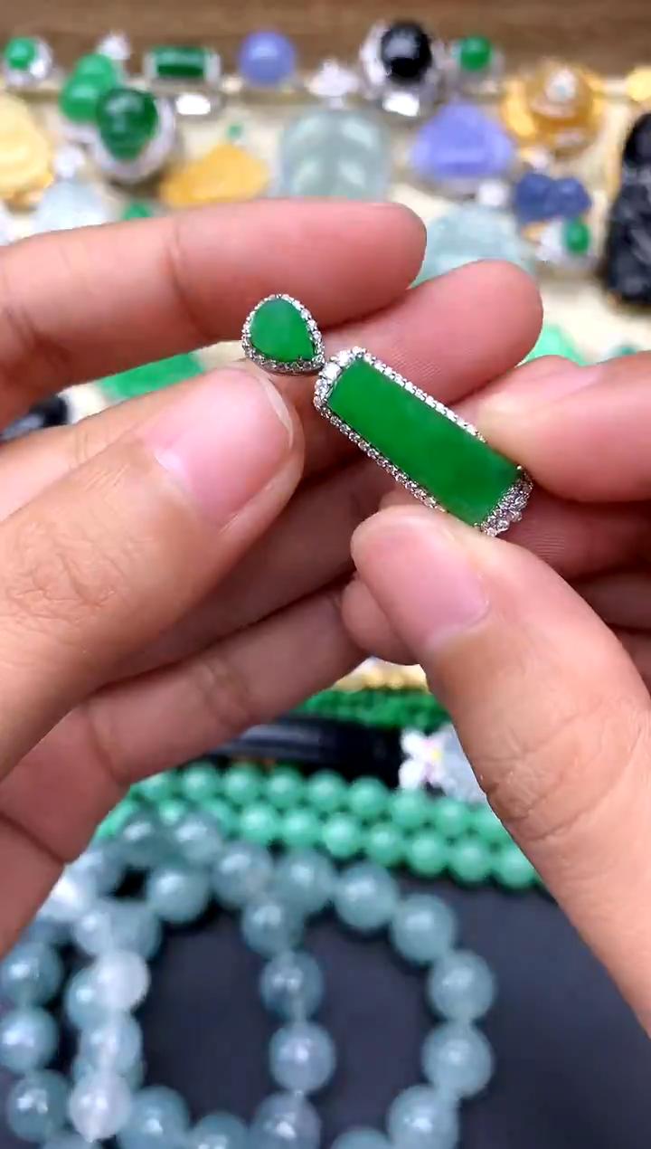 【闪购商品】翡翠颈饰18K金镶嵌252-中国好珍宝