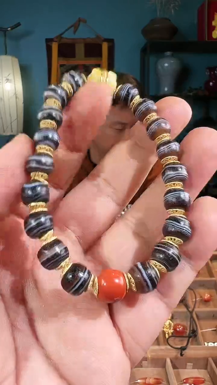 【闪购商品】玛瑙/玉髓手串未镶嵌缠丝单圈