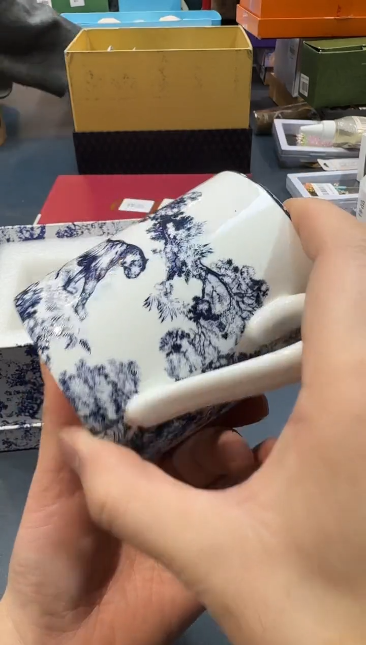 【闪购商品】瓷片E111-H1699全场正品，京东包邮