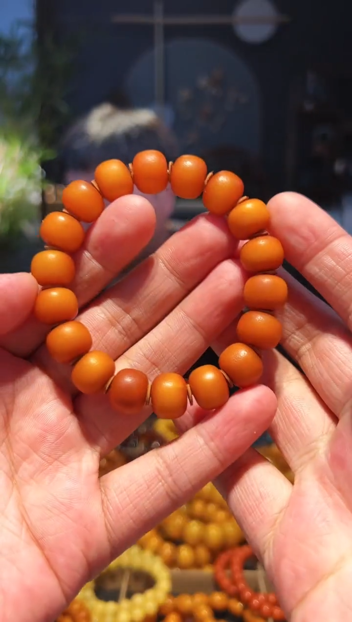 未镶嵌蜜蜡手链13左右单圈