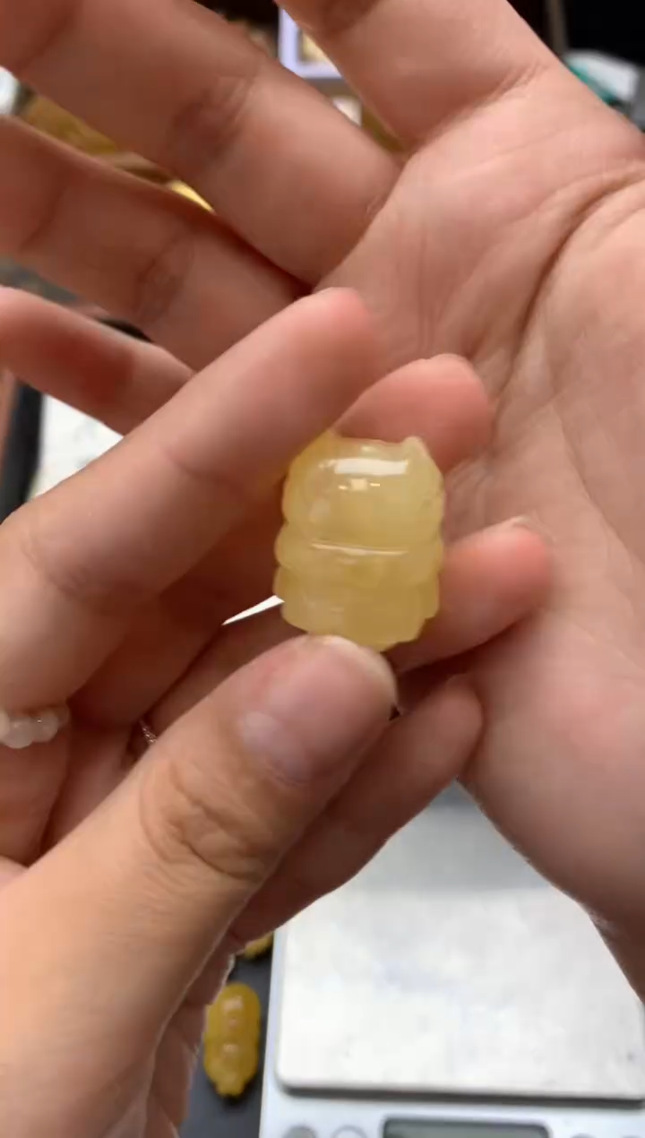 【闪购商品】琥珀珠宝奇石未镶嵌060琥珀蜜蜡小坑花粉介意勿拍