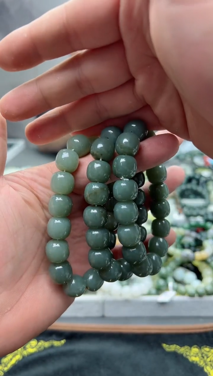 手串未镶嵌和田玉拍一发一，多样性发货且末蓝14