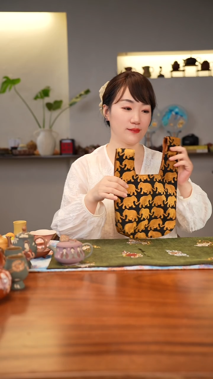 紫砂其他吉祥如意宝宝