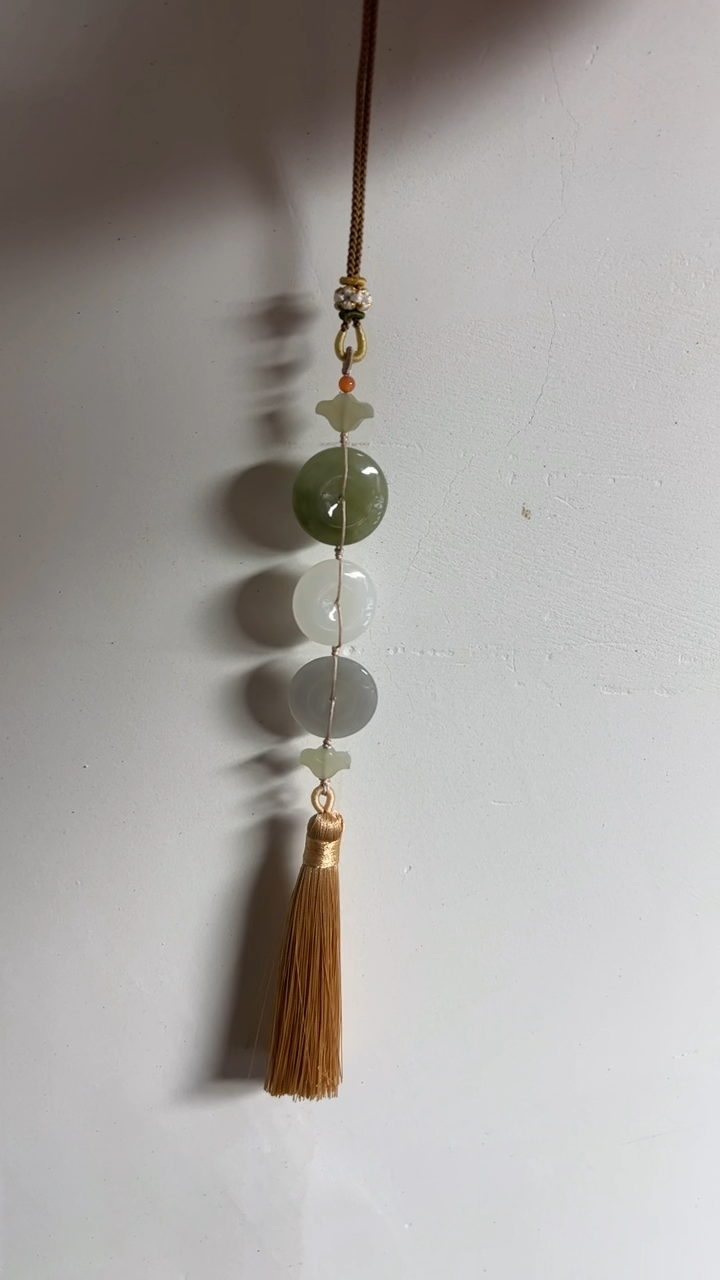 未镶嵌和田玉车挂车挂