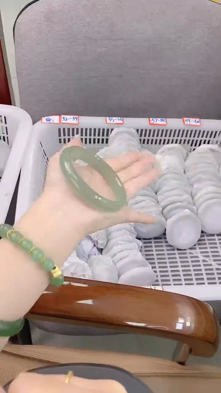 未镶嵌手镯石英质玉11-60.6