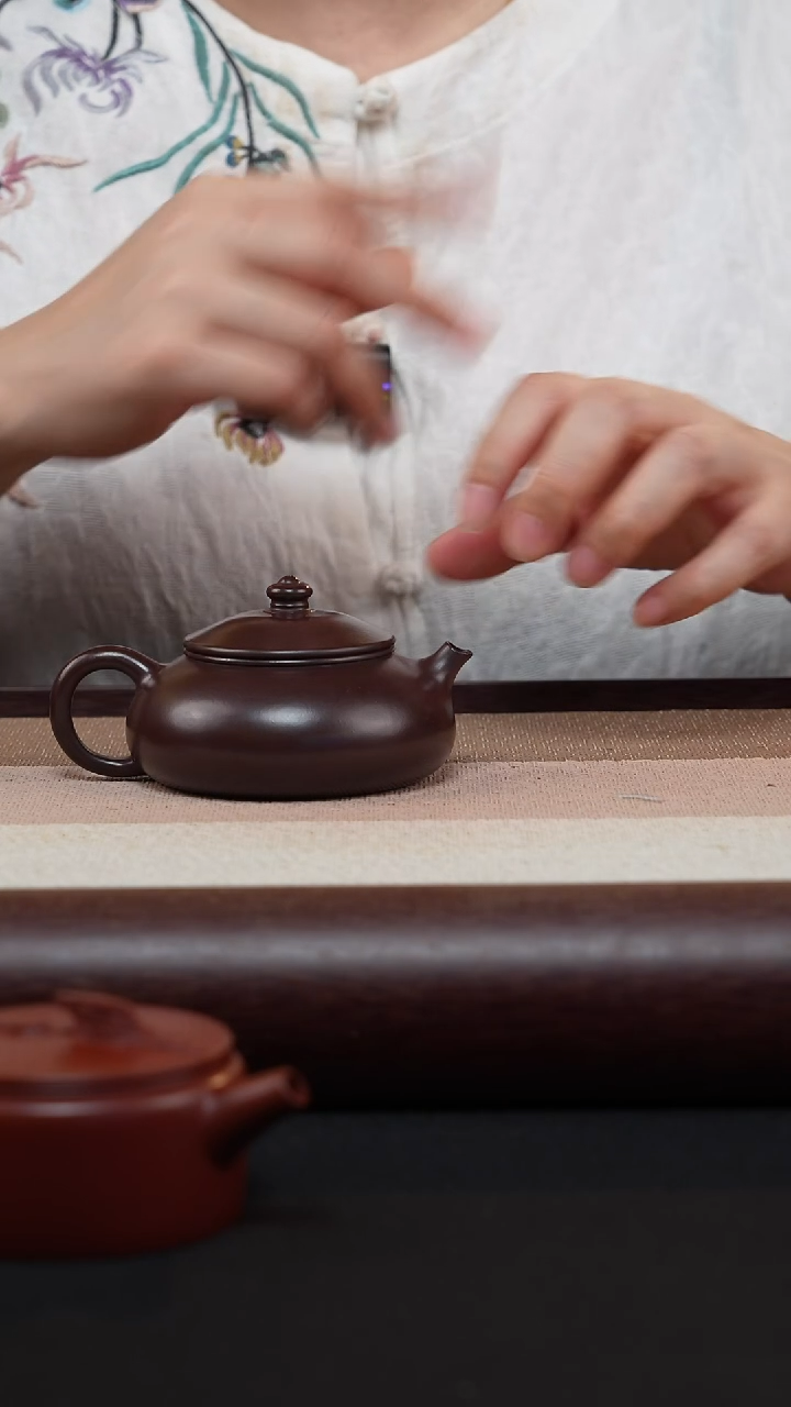 【闪购商品】紫砂茶壶老紫泥寒江MH-1787