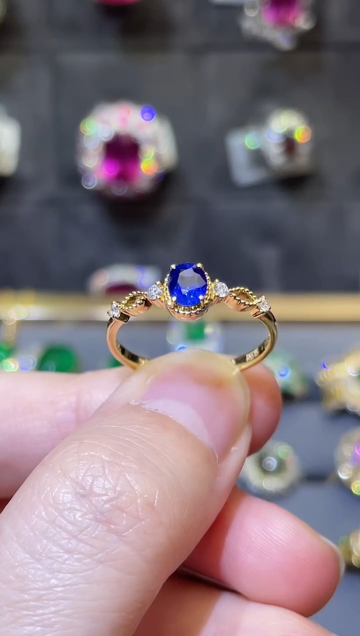 【闪购商品】蓝宝石戒指18K金镶嵌0.55ct