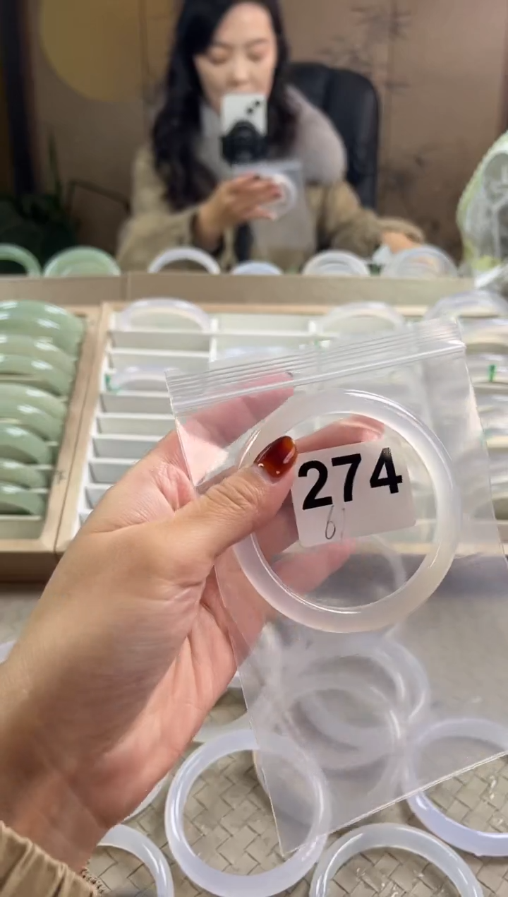 手镯玛瑙/玉髓未镶嵌274