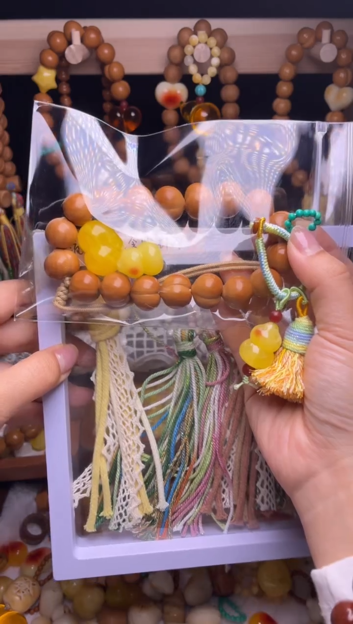 吊坠猴头核桃全品原皮泡芙大蜜心绿跑环葫芦流苏吊坠新绿流苏