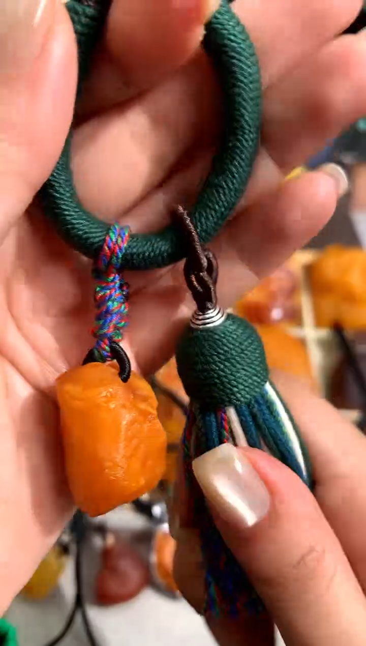 【闪购商品】蜜蜡裸石未镶嵌似玉