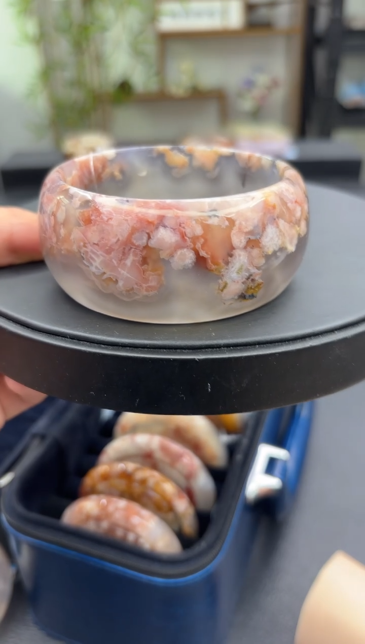 【闪购商品】石英质玉手镯未镶嵌C59(65圈)