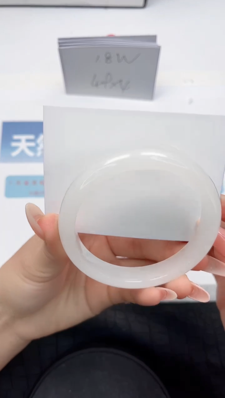 【闪购商品】石英质玉手镯未镶嵌G275-60