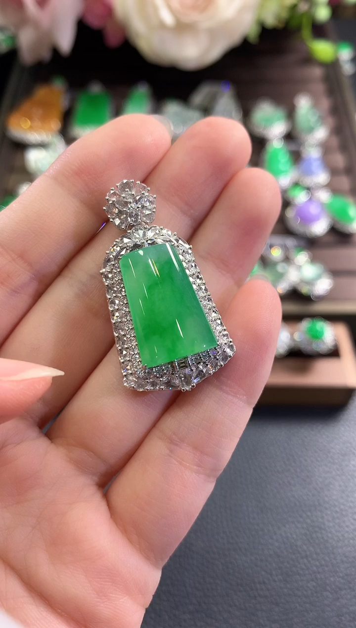 吊坠(不含链)18K金镶嵌翡翠d57