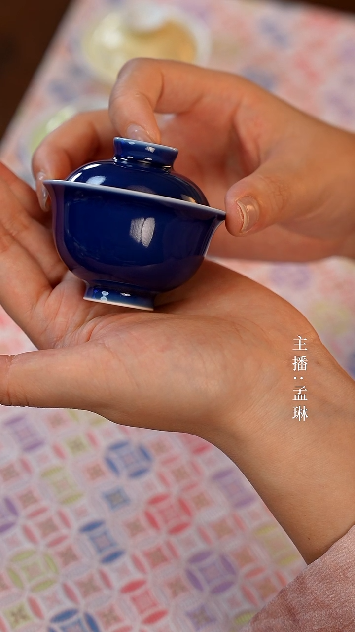 手工瓷器，每只不同霁蓝