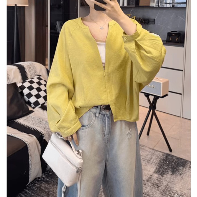 韩系ins松弛感白色衬衫女2025秋季设计感小众宽松百搭V领薄款衬衣