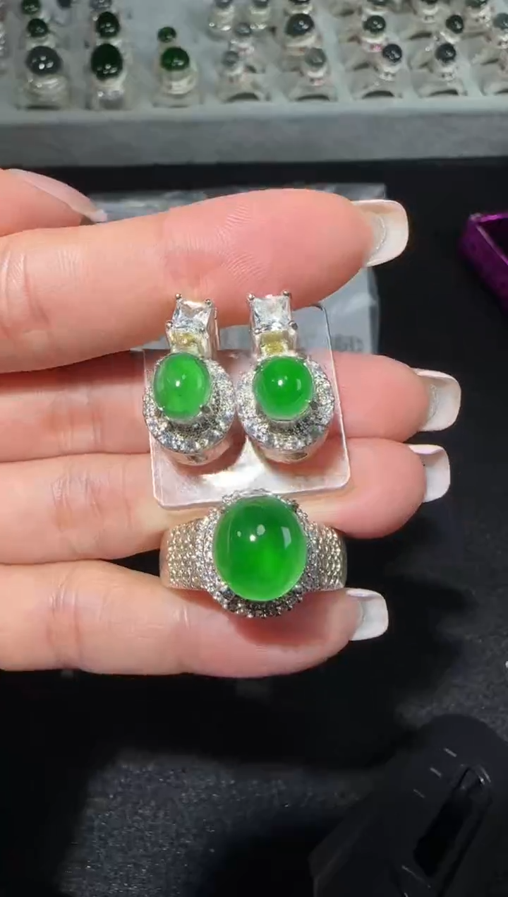 【闪购商品】翡翠戒指未镶嵌多样性发货拍一发二