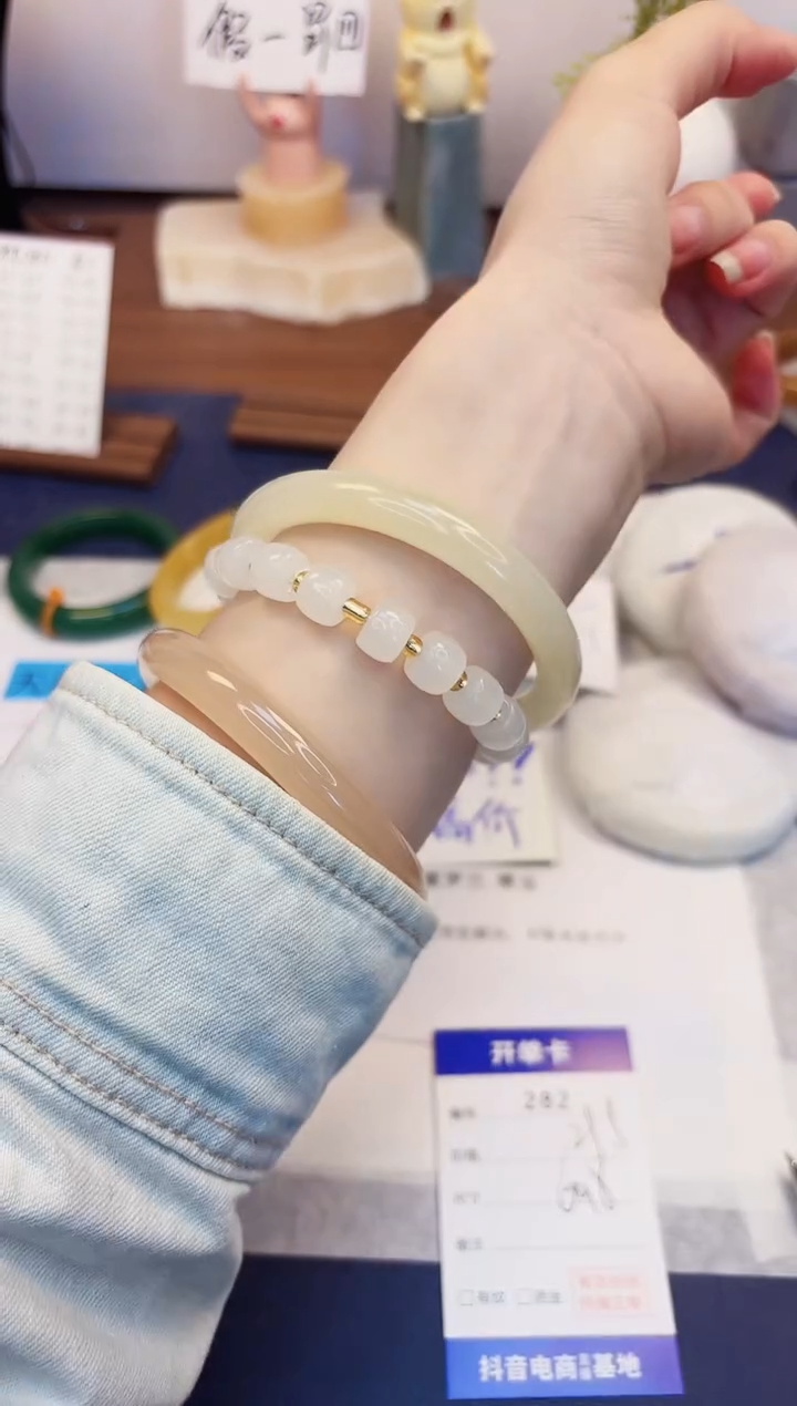 【闪购商品】石英质玉手镯未镶嵌282-晴水-圈口60