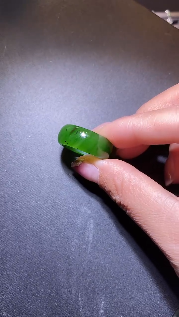 未镶嵌戒指和田玉和田指圈（18 19）