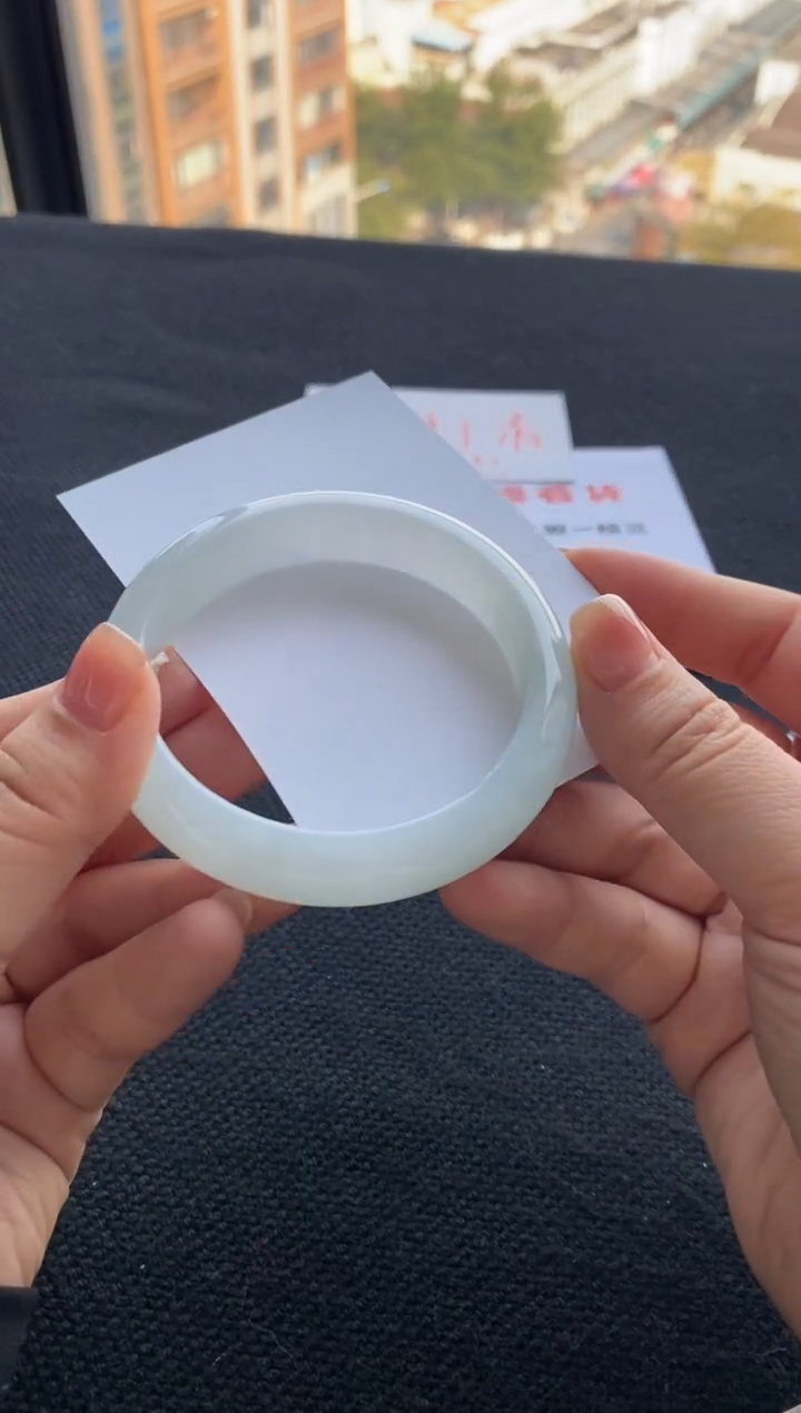 【闪购商品】翡翠手镯未镶嵌买断价XW23003353