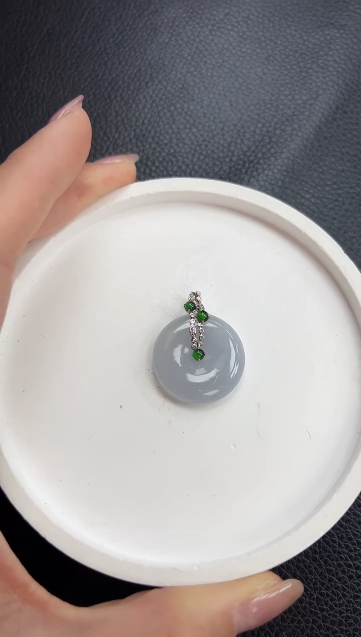 【闪购商品】翡翠颈饰18K金镶嵌平安扣