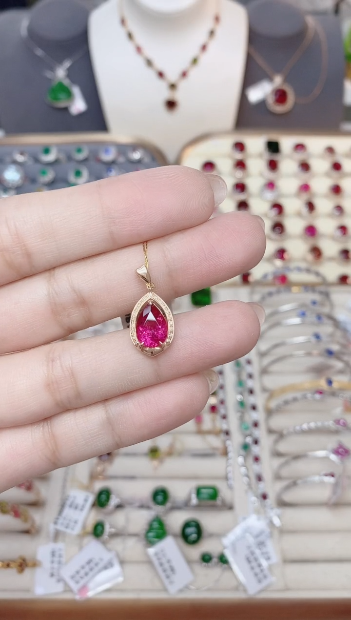 吊坠(不含链)18K金镶嵌碧玺用****52.5ct