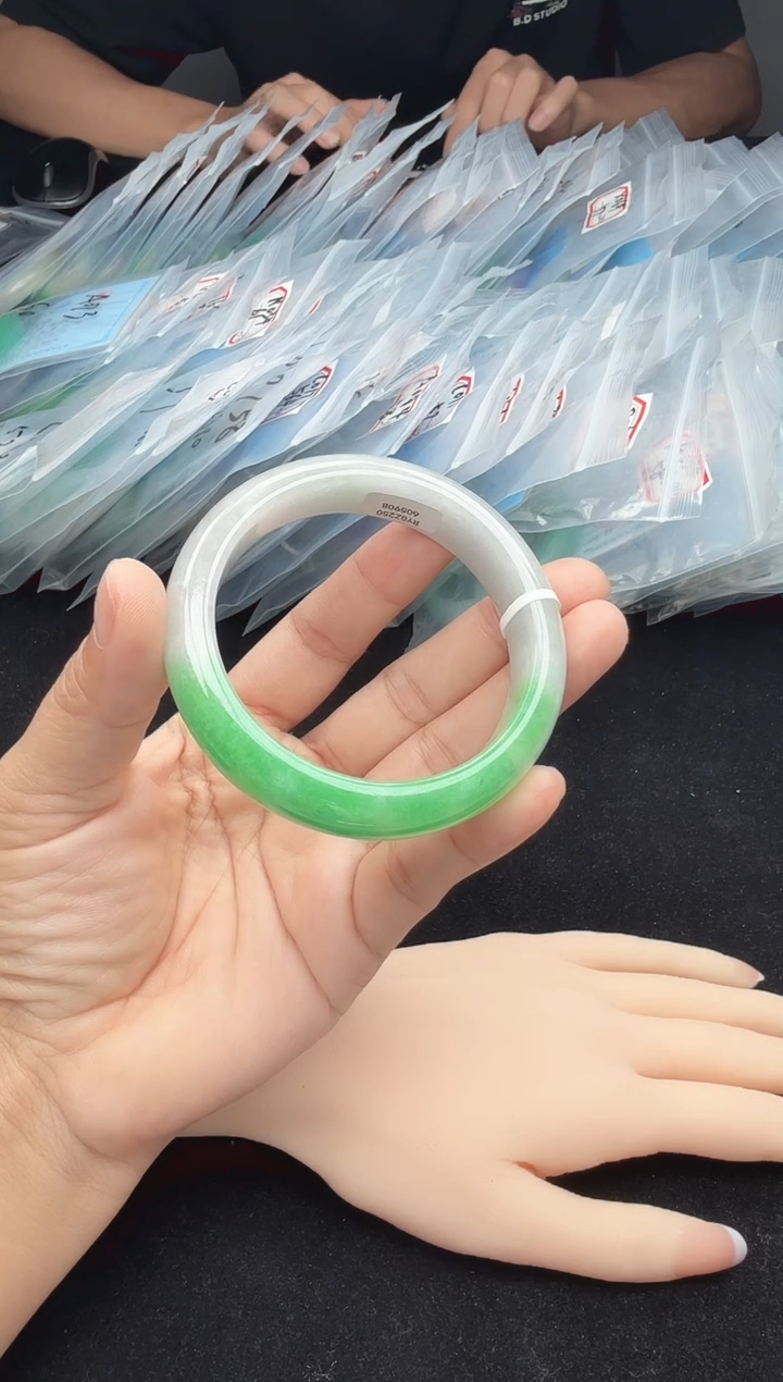 九九推荐手镯a084