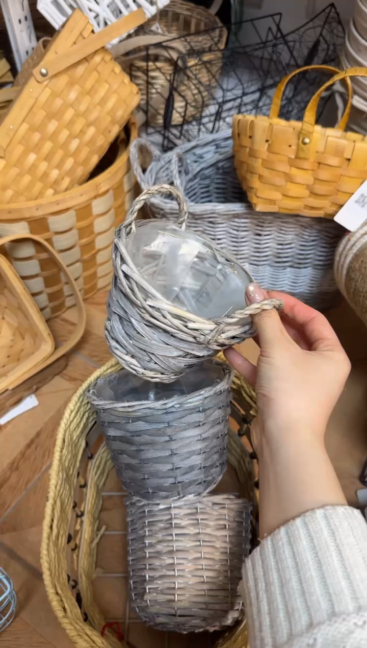 微瑕捡漏灰色柳编加水杉木双耳小桶