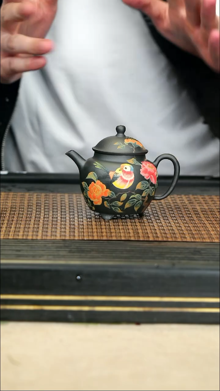 【闪购商品】紫砂茶壶33三足 君子兰