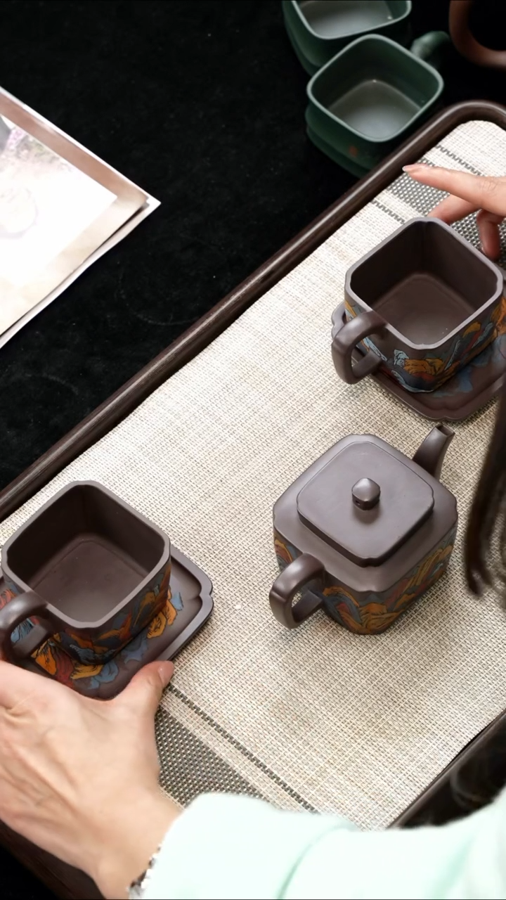 【闪购商品】紫砂茶壶【k051】四方抽角套组