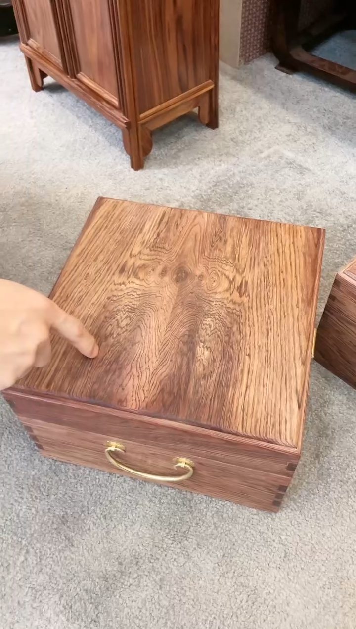 【闪购商品】木黄花梨 四方首饰箱 29*29*12默认