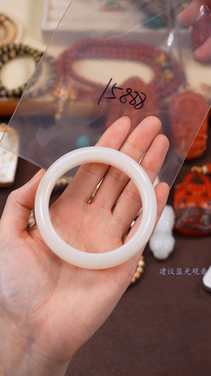 【闪购商品】和田玉手镯未镶嵌柒禧文玩回血好物
