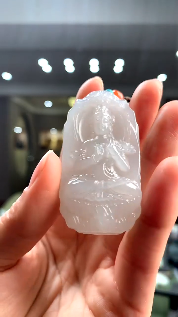 颈饰未镶嵌和田玉挂件